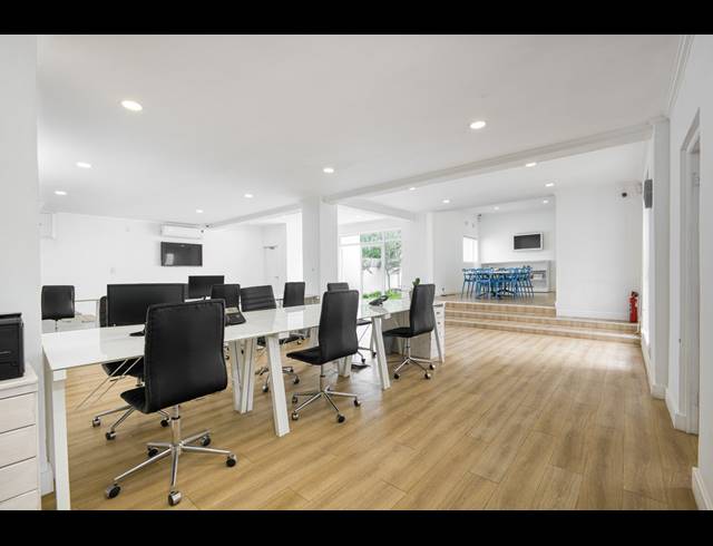 612M² OFFICE FOR SALE IN HIGHLANDS NORTH